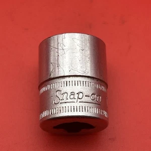 Snap-On Vintage 3/8” Unidad 17MM 6 Puntos Enchufe Poco Profundo FSM171 Arañazos Marcas - Imagen 1 de 5