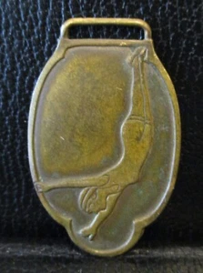 Orologio da tasca vintage antico donna nuotatrice immersioni sport fob medaglia donna signora - Foto 1 di 2