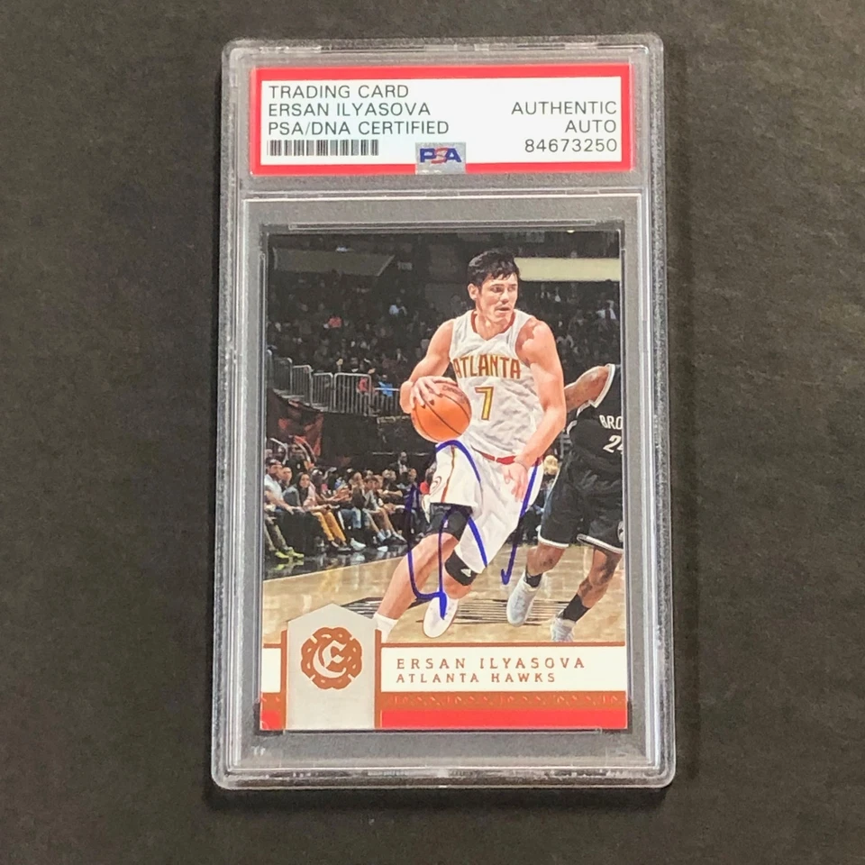 2016-17 Panini Excalibur #137 Ersan Ilyasova Signed Card AUTO PSA Slabbed Hawks - Image 1 of 2