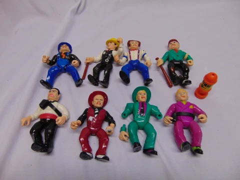 (8) Walt Disney Plates Dick Tray Action Figures w/ accessories Sink Bomb 5" tall Cover