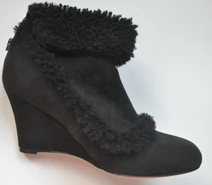 Neu ohne Karton Ann Taylor Lammfell Keilabsatz Bootie Größe 7 - Bild 1 von 8