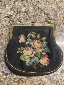 Vintage Petit Point Needlepoint Tasche schwarz Blumen Handtasche Goldkette - Bild 1 von 14