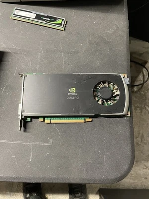 NVIDIA QUADRO FX 3800 Foto 1 de 2