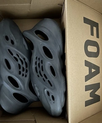 Adidas Yeezy Foam Runner Size 10 Onyx Black/Grey Used with Box - Image 1 of 4