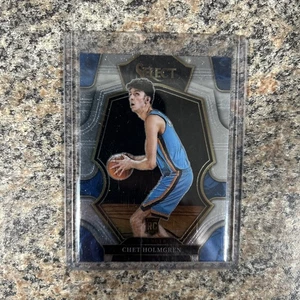 2022-23 Select Chet Holmgren Premier Level #196 Prizm (RC) Rookie Card - Picture 1 of 2