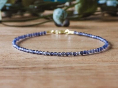 Pulsera de piedra de iolita natural cristal cordierita delicada pulsera hecha a mano Foto 1 de 2