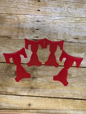 TWISTER HOOPLA GAME REPLACEMENT PARTS PIECES 4 RED PLASTIC TWISTER T - Imagem 1 de 3
