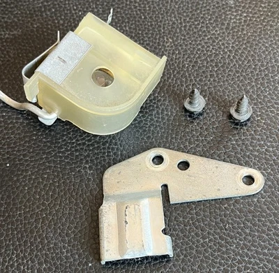 69 70 71 72 Oldsmobile 442 Cutlass Pontiac GTO Lemans A body 9794225 trunk lamp - Image 1 of 4