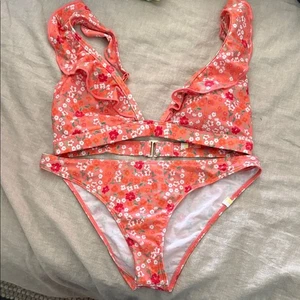 Summersalt Coral Floral Bikini set. Size 2 - Picture 1 of 7