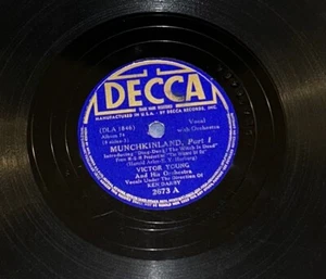 DECCA 2673 MUNCHKINLAND PART 1 AND 2 WIZARD OF OZ VICTOR YOUNG 78 RECORD - Foto 1 di 6