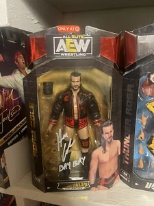 Figura autografiada de Aew Adam Cole - Imagen 1 de 1