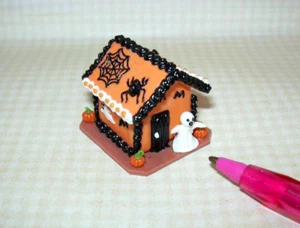 Miniature Detailed Town Square Halloween Gingerbread House  DOLLHOUSE 1:12 Scale - Picture 1 of 3