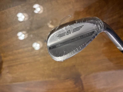 NUEVA CUÑA TITLEIST VOKEY SM10 TOUR CROMADA 62/08 M CON FLEXIÓN DINÁMICA DE CUÑA DORADA Foto 1 de 4