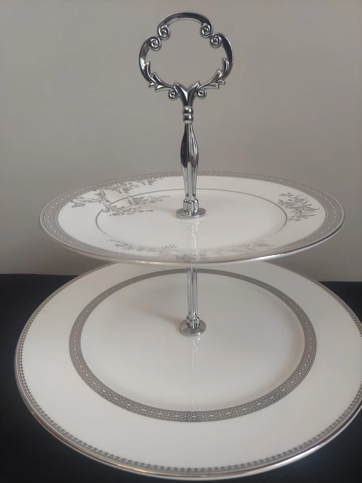 Wedgwood Vera Lace Platinum 2-Tiered Serving Tray - Image 1 of 1