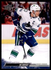 2022-23 UD Series 2 Base French #428 Bo Horvat - Vancouver Canucks