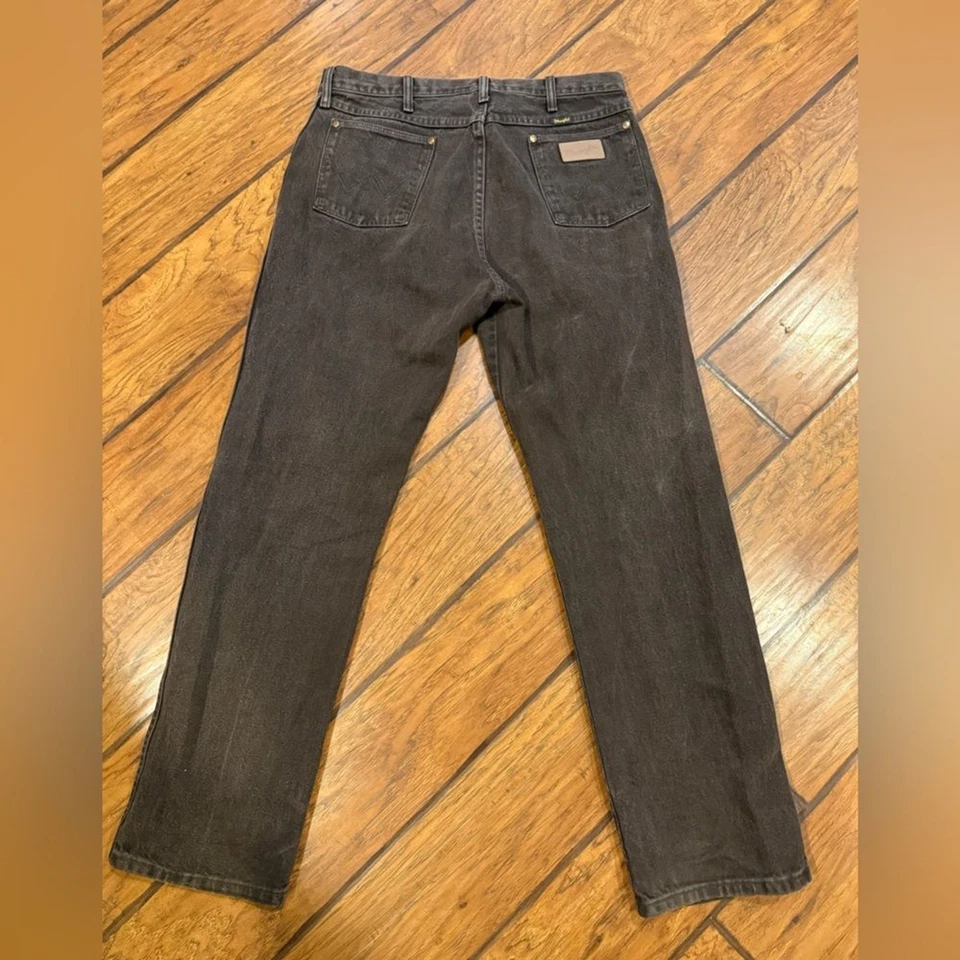 Wrangler Vintage Jeans mens 35x32 brown Cowboy Cut USA made cotton durable work - Image 1 of 4