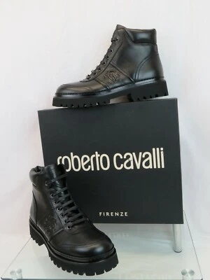 BOTAS DE COMBATE COM CADARÇO LOGOTIPO COURO PRETO NOVO NA CAIXA ROBERTO CAVALLI 45/12 ITÁLIA - Imagem 1 de 4