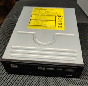 Panasonic SW-9586-C 16X IDE Tray Load DVD-RAM / DVD'R / RW Multi-Drive - Picture 1 of 3