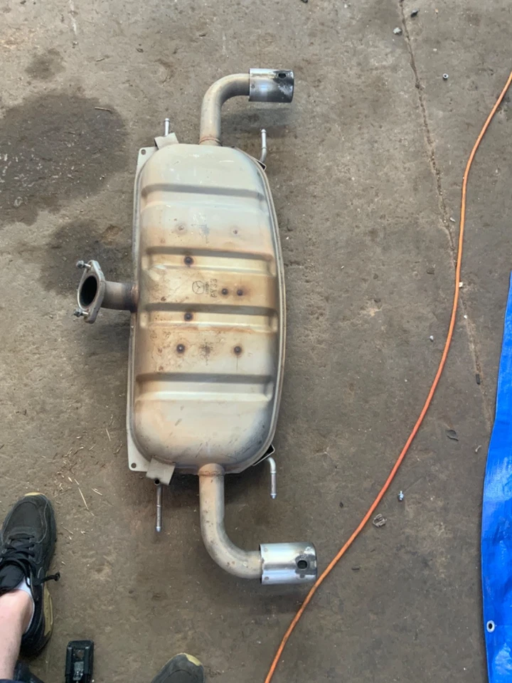 14-16 MAZDA CX-5 SILENCIADOR DE ESCAPE TRASERO 2.5L TUBO SILENCIADOR DE ESCAPE CONJUNTO OEM LOTE3565 Foto 1 de 4