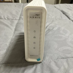 ARRIS SURFboard SB8200 DOCSIS 3.1 10 Gbps Cable Modem - Afbeelding 1 van 12
