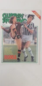 GUERIN SPORTIVO n. 45 1981 poster Falcao, inserto Junior - Foto 1 di 2