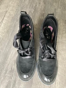 Botas de Tacón Ruby Shoo, Cuero Negro y Gamuza, UK 7, Muy Ligeramente Usadas, - Imagen 1 de 4