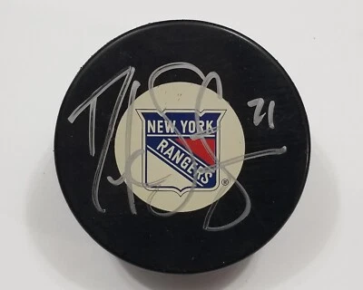 Хоккейная шайба с автографом Дерека Стефана из New York Rangers НХЛ - Изображение 1 из 2