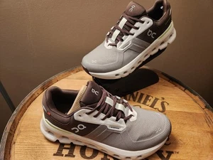 NEU On Cloudrunner 2 Damengröße 10,0 – wasserdicht – braun - Bild 1 von 6