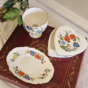Aynsley England “Famille Rose” 3-Piece Bone China Set – Vintage Floral... - Picture 1 of 10