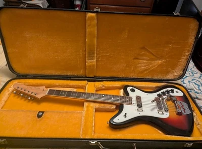 Vintage 1966 Wurlitzer Cougar Guitar - Image 1 of 4