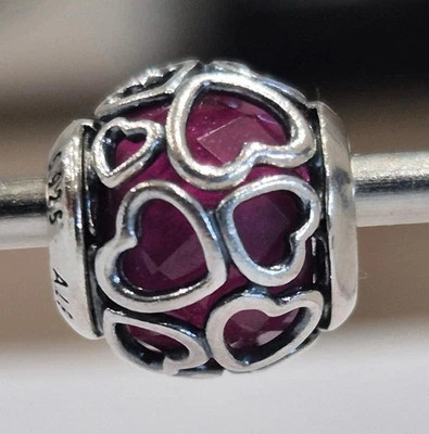 100% Genuine Authentic Pandora Pink Encased in Love Faceted Charm 792036NCC - Image 1 of 4