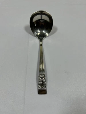 Oneida Community Silverplate CORONATION Gravy Ladle 7 1/8" - Image 1 of 2