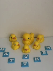 5 little ducks yellow nursery rhyme personalised cake topper edible decoration - Picture 1 of 10
