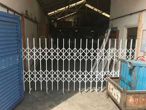 TRACKLESS BARRIER, SAFETY BARRIER - Picture 1 of 8