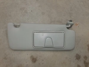 04/2016 to 10/2022 Suzuki EW Baleno - Sun visor Sunvisor (Front/Right) Grey - Picture 1 of 3