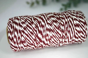 BURGUNDY / WHITE BAKERS TWINE 10 Metres Cotton String Gift Tag Scrapbook Craft - Picture 1 of 2