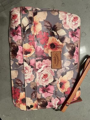 Cartera clutch floral Cavalcanti. Cuero genuino, ¡hecho en Italia! Foto 1 de 4