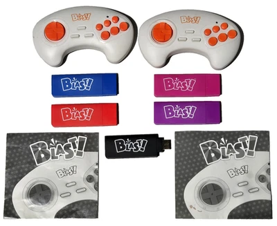 LOTE AtGames Flashback ¡EXPLOSIÓN! Paquete de juegos 5 dongle sticks 2 controladores funcionando Foto 1 de 2