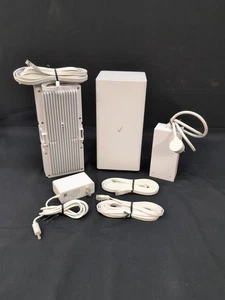 Verizon CR1000A Wi-Fi 6 3 Port Router & Verizon LV65 Receiver & Adapter (61314) - Picture 1 of 13