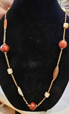 Collar largo vintage COOKIE LEE con cuentas de madera y piezas de cuarzo 34" Foto 1 de 2