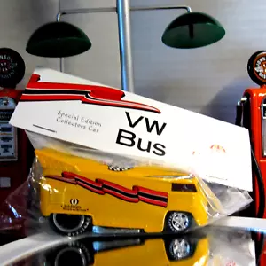HOTWHEELS..9th ANNUAL COLLECTORS NATIONALS.."YELLOW"..VW BUS..89 pcs - Picture 1 of 4