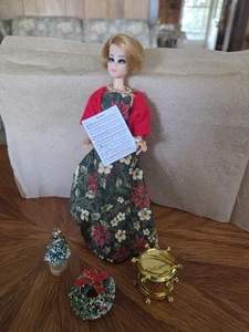 Topper Dawn Puppe Jessica trägt neues individuelles Weihnachtsoutfit - Bild 1 von 7