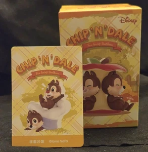 PopMart Disney Chip 'N' Dale Fun-Loving Brothers Serie bestätigt ~Handschuh Sofa~ - Bild 1 von 4
