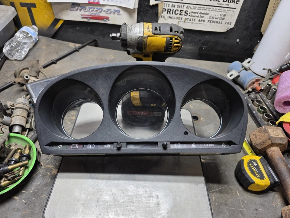 Mercedes R107 380SL 380SLC Instrument Cluster Speedometer Gauge Housing 87001021 - Image 1 of 4