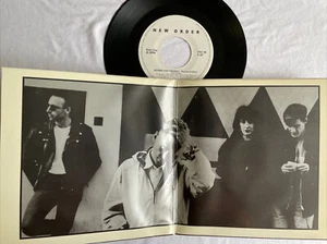 NEW ORDER -Bizarre Love Triangle- Rare Canadian 7” Unique Gatefold Sleeve /Vinyl - Picture 1 of 5