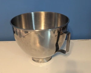 Cuenco mezclador KitchenAid K45 de acero inoxidable con bloqueo giratorio de 4,5 cuartos con mango - Imagen 1 de 6