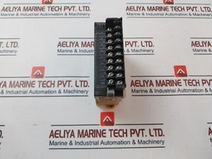 Omron CJ1W-ID211 Input Module 24V DC 7ma - Picture 1 of 15