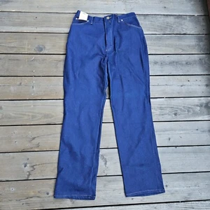 New Wrangler Womens Size 18 Straight Leg Jeans Dark Wash Vintage Blue Denim - Picture 1 of 8