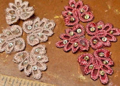 Apliques bordados 1.25" lentejuelas metálicas cuentas cosidas a mano 2 piezas melocotón o coral Foto 1 de 3