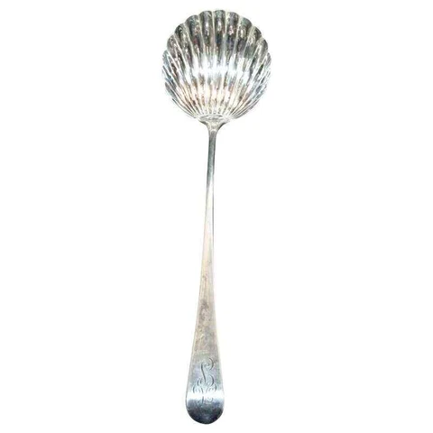 Antique English Georgian Sterling Shell Ladle, Hallmarked, 5.5 T.O., circa 1930 Cover